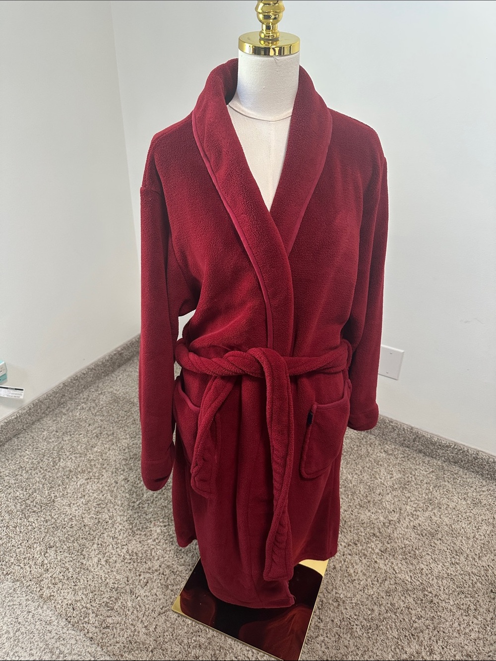 🍏 Izod Plush Robe